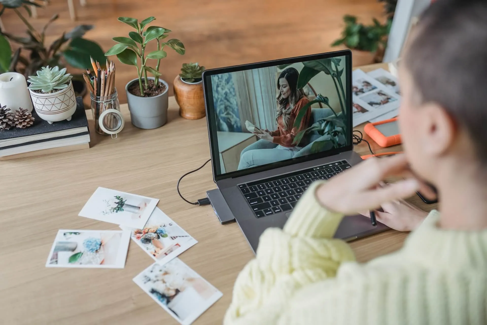 Fragment - Marketing Landing Page Template Image